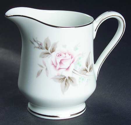 April Rose (Japan) Creamer