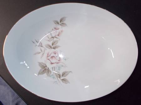 April Rose (Japan) 9" Oval Vegetable Bowl