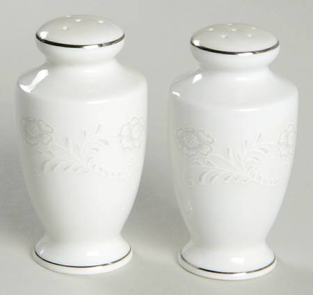 Caprice (Japan) Salt & Pepper Set