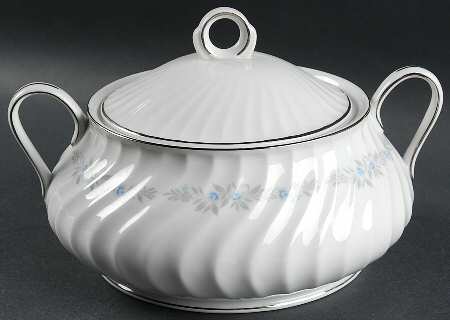 Spring Classic (Japan) Round Covered Vegetable