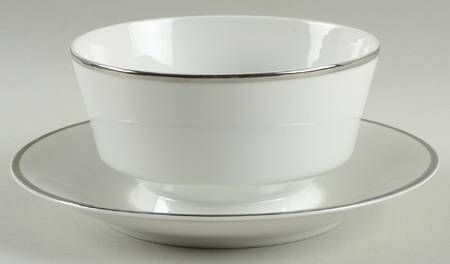 Wedding Ring Gravy Boat with Attached Underplate