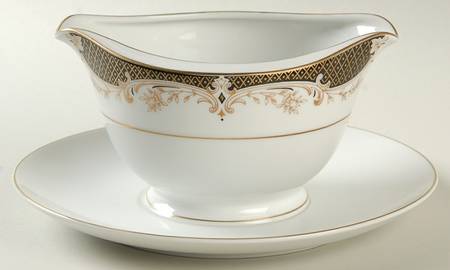 2477 Gravy Boat with Attached Underplate