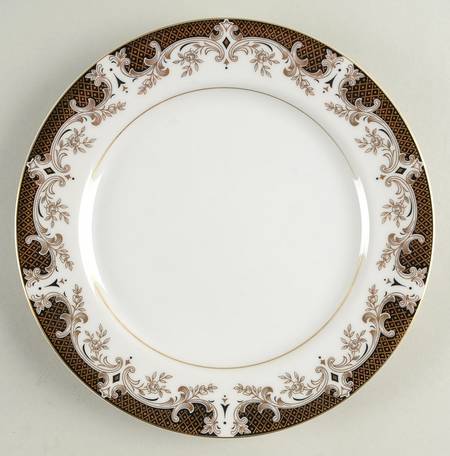 2477 Luncheon Plate