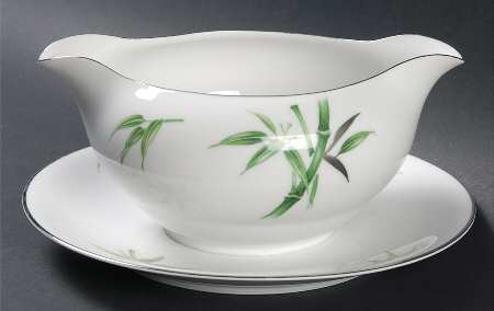 Bamboo Gravy Boat with Attached Underplate