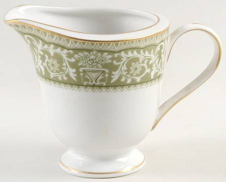 Bounty Green Creamer