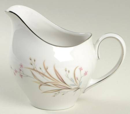 Capri Creamer