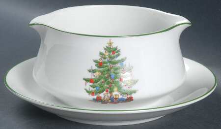 Christmas Tree Gravy Boat with Attached Underplate