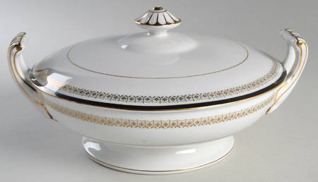 Kent Round Covered Vegetable