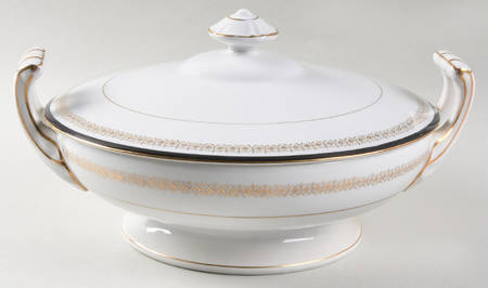 Kent Round Covered Vegetable