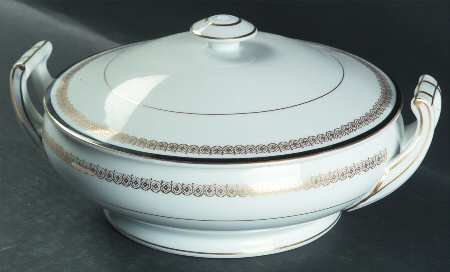 Kent Round Covered Vegetable