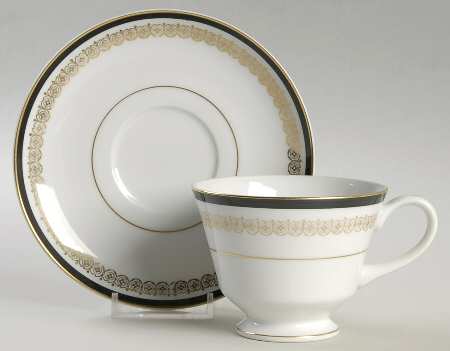Kent Footed Cup & Saucer Set