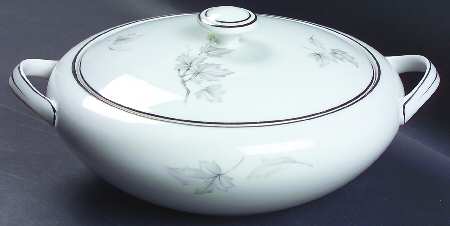 Maple Round Covered Vegetable
