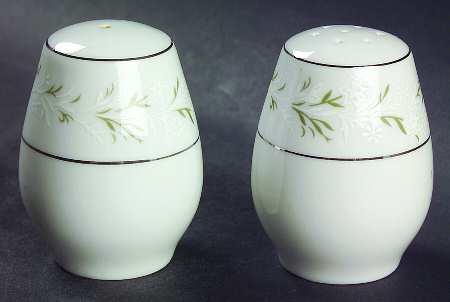 Marietta Salt & Pepper Set