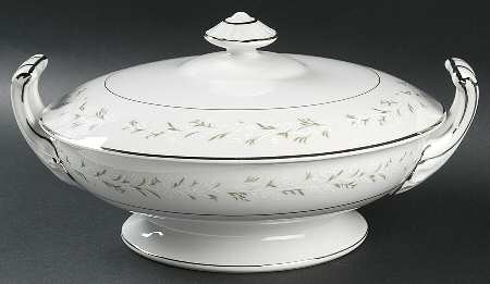 Marietta Round Covered Vegetable