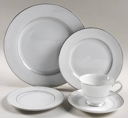 Moderne 5 Piece Place Setting