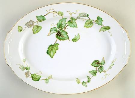 Moss Ivy 14" Oval Serving Platter