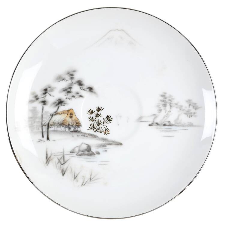 Mt. Fuji Coupe Shape Saucer