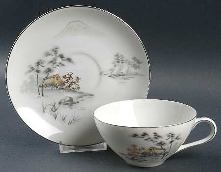 Flat Cup & Saucer Set