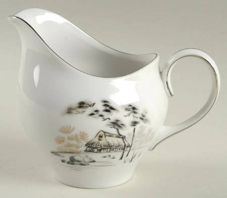Mt. Fuji Coupe Shape Creamer