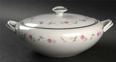 Rose Lane Round Covered Vegetable