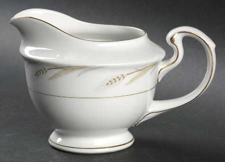 Royal Wheat Creamer