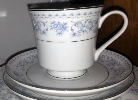 SON14 Footed Cup & Saucer Set