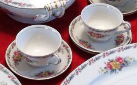 SON18 Footed Cup & Saucer Set