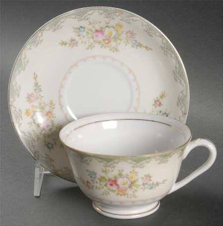 SON9 Footed Cup & Saucer Set