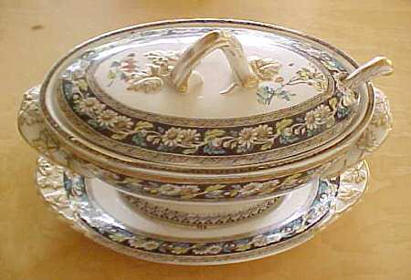 Daisy (Brown-Multicolor) Sauce Boat & Lid & Underplate & Ladle