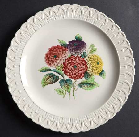 2-2371 Luncheon Plate