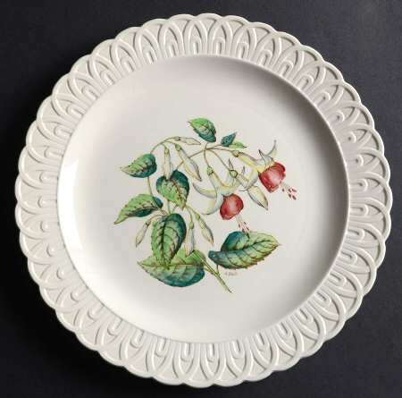 2-2371 Luncheon Plate