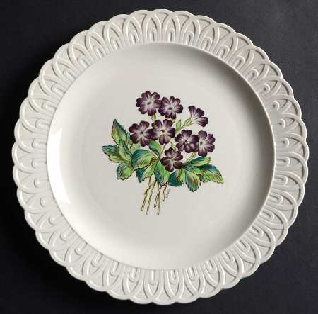 2-2371 Luncheon Plate