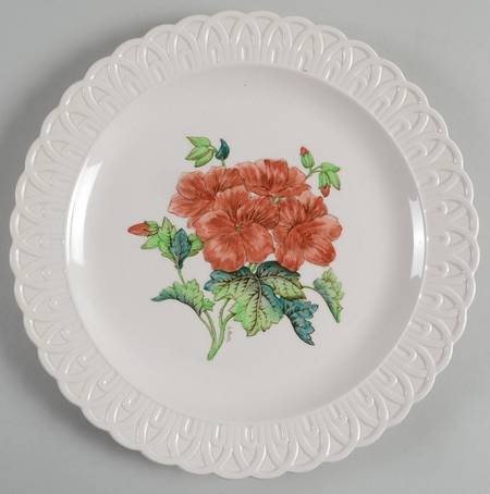 2-2371 Luncheon Plate