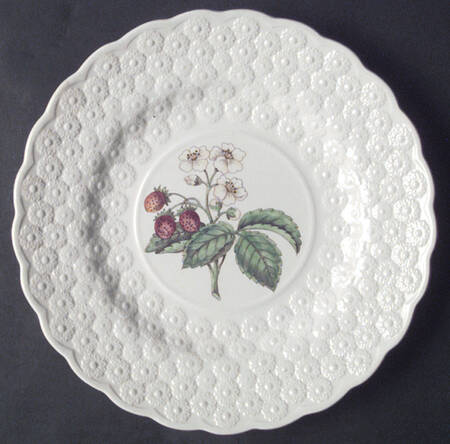 2-2692 Luncheon Plate