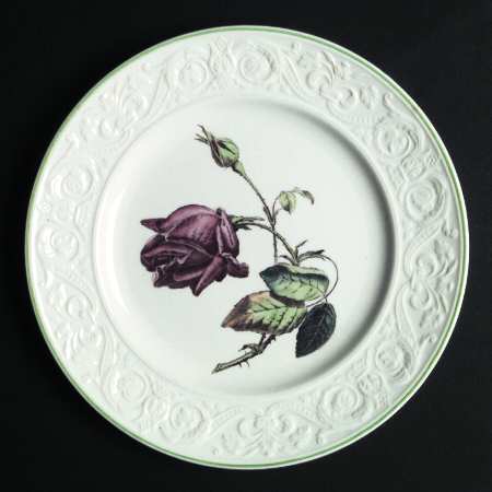 2-9367 Luncheon Plate