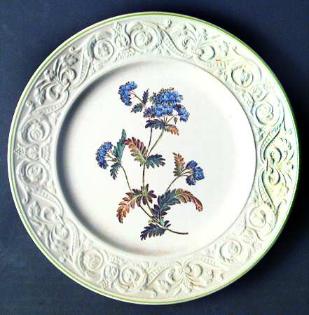 2-9367 Luncheon Plate