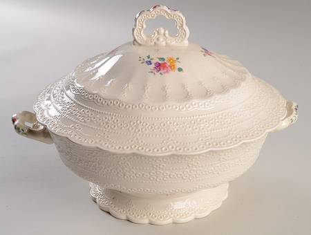 Ann Hathaway (Jewel) Round Covered Vegetable