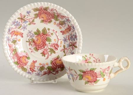 Aster Red (Gadroon) Flat Cup & Saucer Set