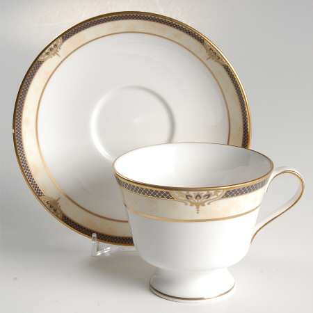 Avignon Footed Cup & Saucer Set