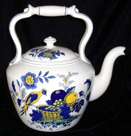 Blue Bird (Fine Stone) Kettle & Lid
