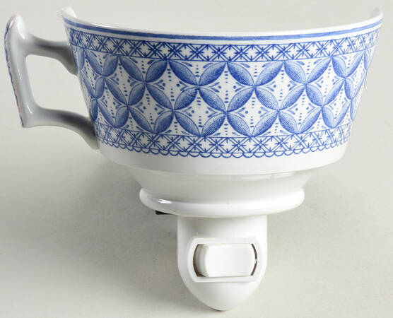 Blue Geranium 1 5/8" + cup (H) Night Light/Cup HC