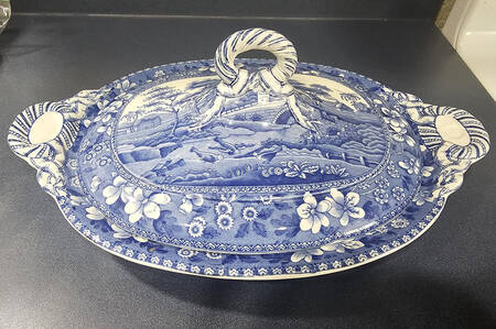 Blue Italian (Older) Oval Covered Vegetable