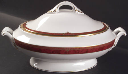 Bordeaux Oval Covered Vegetable