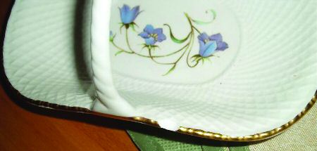Campanula 3" Handled Basket
