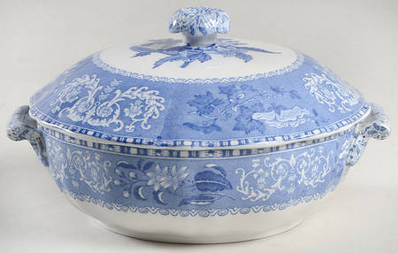 Camilla Blue (Earthenware, Scalloped) Mini Round Covered Vegetable