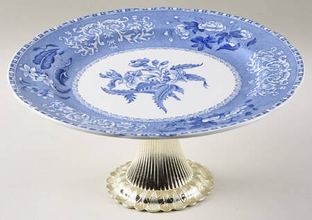 Camilla Blue (Earthenware, Scalloped) Cake Stand with 4"-5" Metal Pedestal  Hc