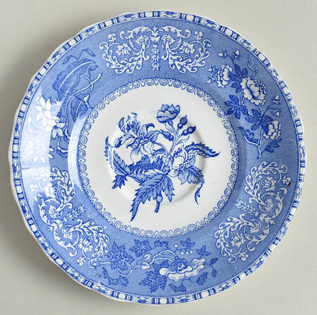 Camilla Blue (Earthenware, Scalloped) Saucer for Oversized Cup