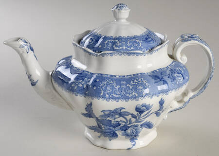 Camilla Blue (Earthenware, Scalloped) Small Teapot & Lid