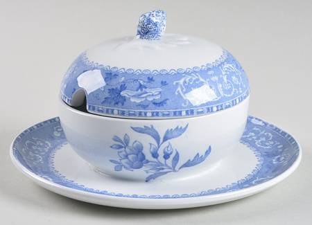 Camilla Blue (Earthenware, Scalloped) Jam/Jelly & Lid w/Attached Underplate