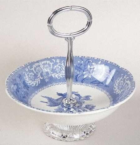 Camilla Blue (Earthenware, Scalloped) 6"-7" Handled Footed Nut Dish HC